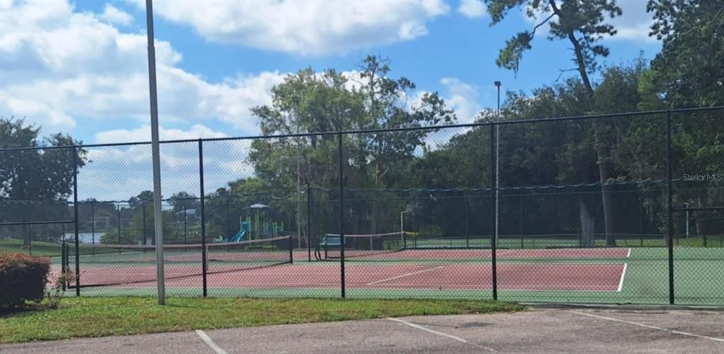 На продажу: $329,000 (3 спален, 2 ванн, 2012 Квадратных фут)