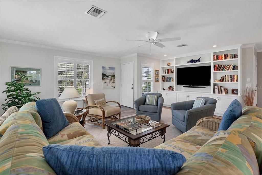 出租: $5,345 (2 贝兹, 2 浴室, 1540 平方英尺)