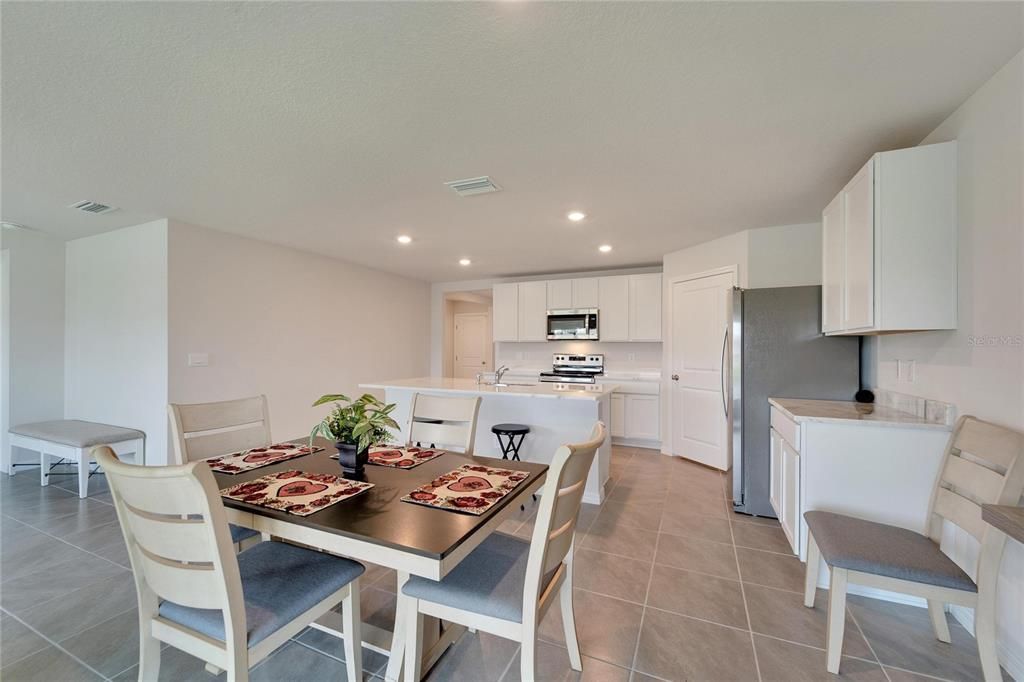 Active With Contract: $2,500 (4 beds, 2 baths, 1828 Square Feet)