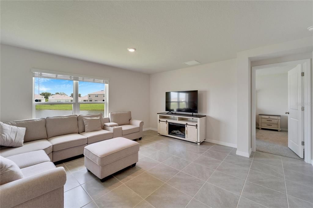 Active With Contract: $2,500 (4 beds, 2 baths, 1828 Square Feet)