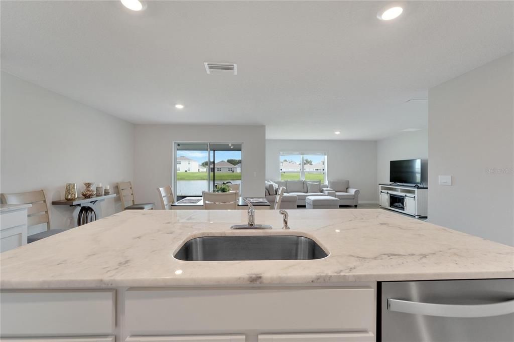 Active With Contract: $2,500 (4 beds, 2 baths, 1828 Square Feet)