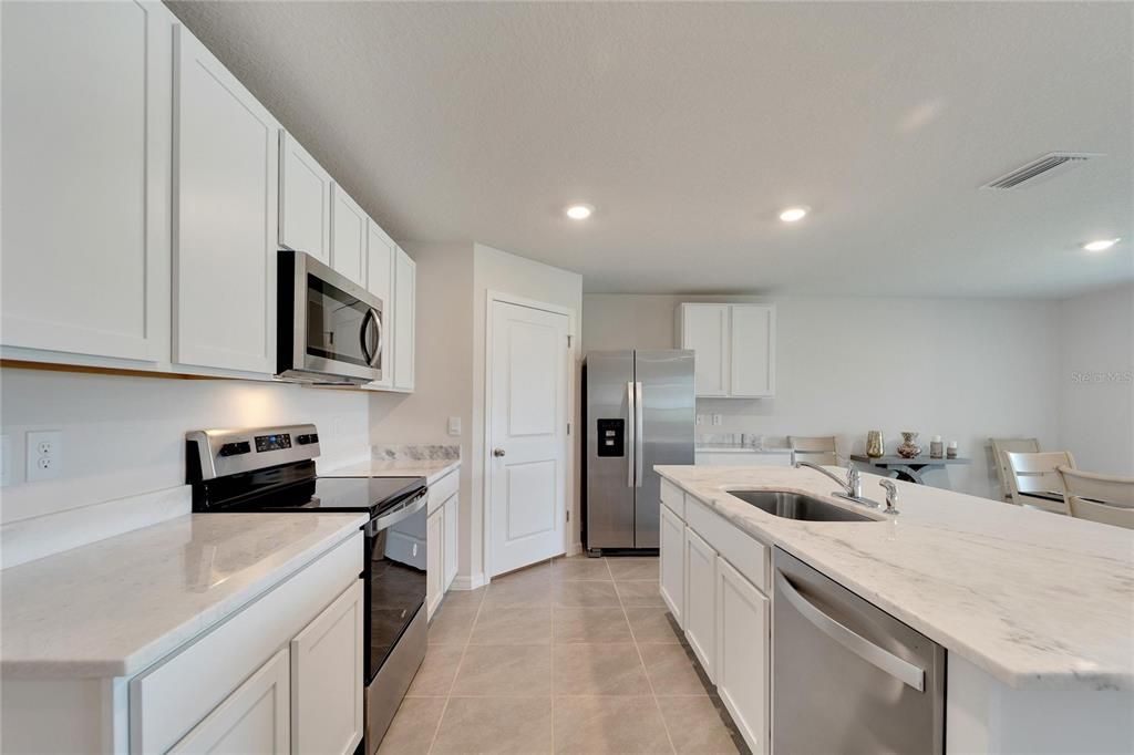 Active With Contract: $2,500 (4 beds, 2 baths, 1828 Square Feet)