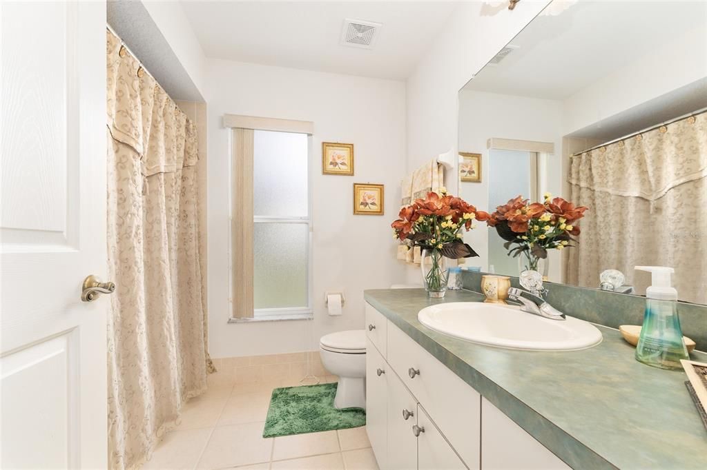 待售: $469,999 (4 贝兹, 3 浴室, 2505 平方英尺)