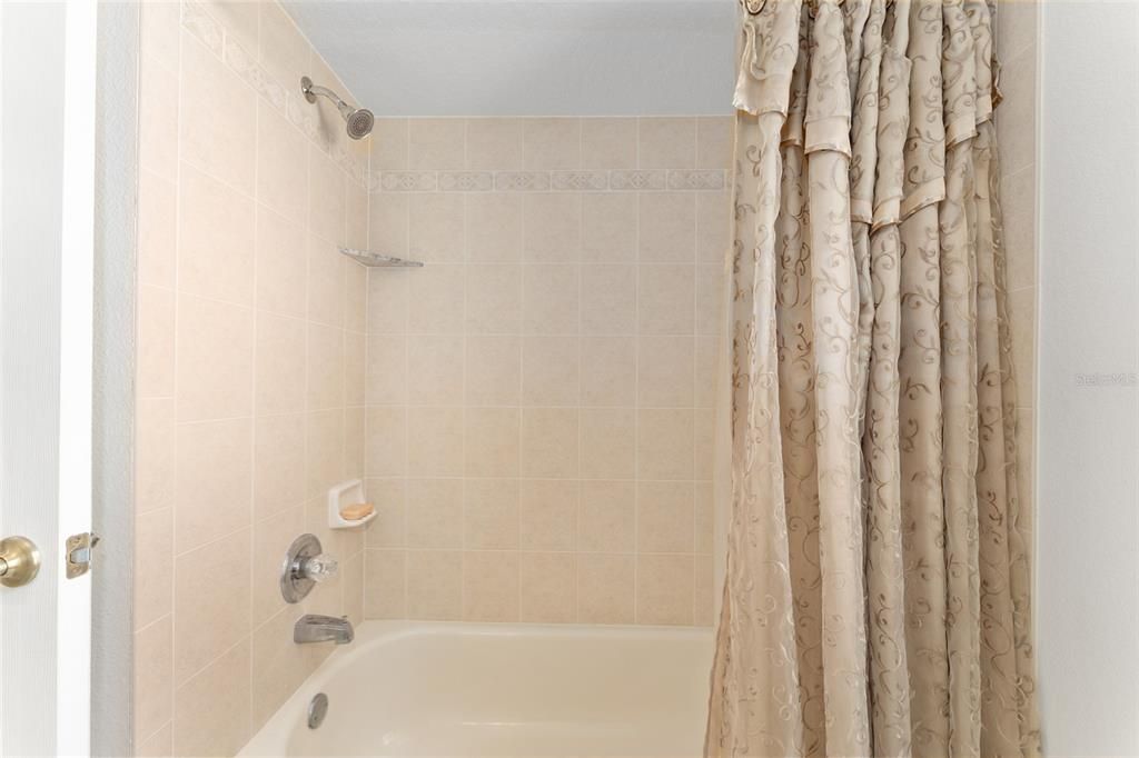 待售: $469,999 (4 贝兹, 3 浴室, 2505 平方英尺)