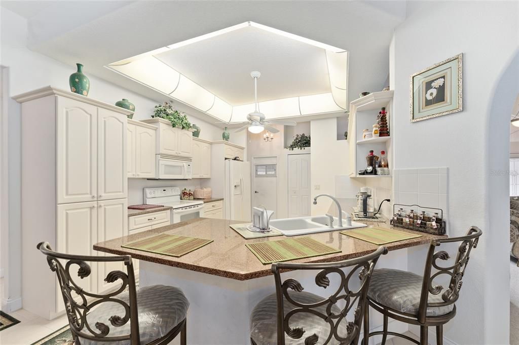 待售: $469,999 (4 贝兹, 3 浴室, 2505 平方英尺)