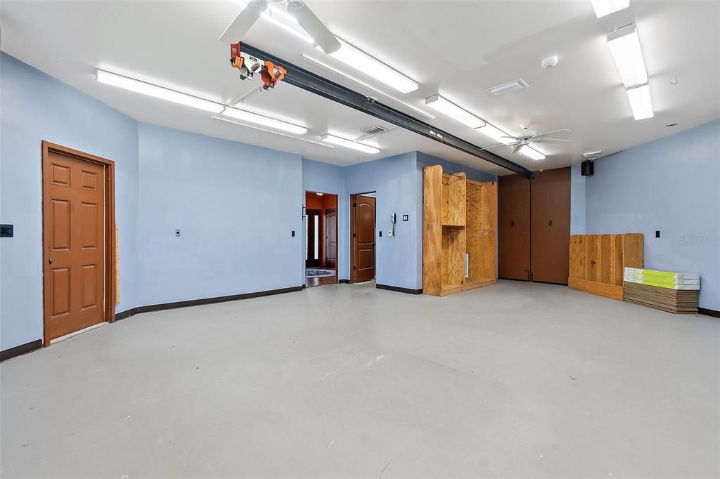 For Sale: $1,490,000 (5 beds, 5 baths, 3639 Square Feet)