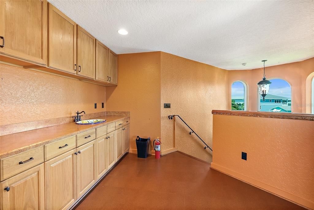 For Sale: $1,490,000 (5 beds, 5 baths, 3639 Square Feet)