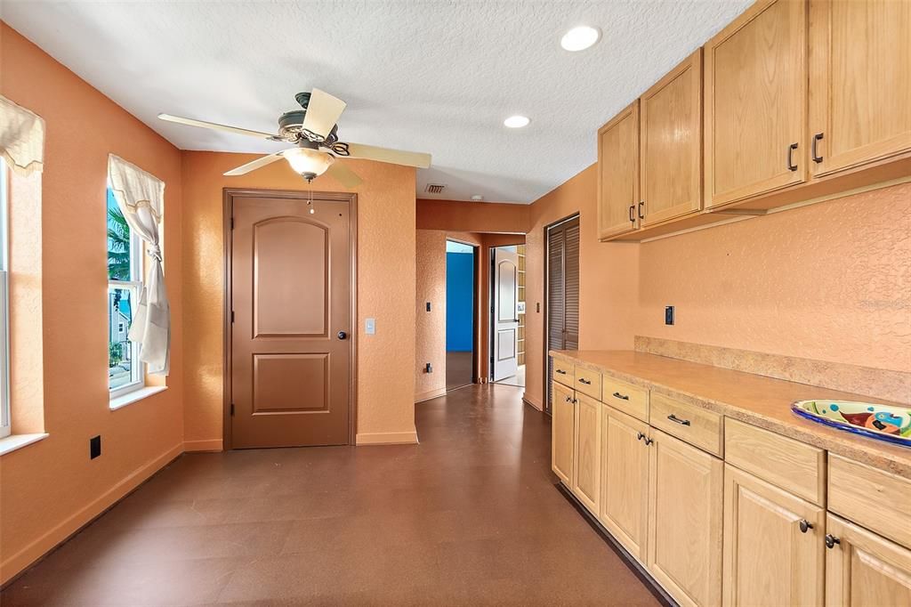 For Sale: $1,490,000 (5 beds, 5 baths, 3639 Square Feet)