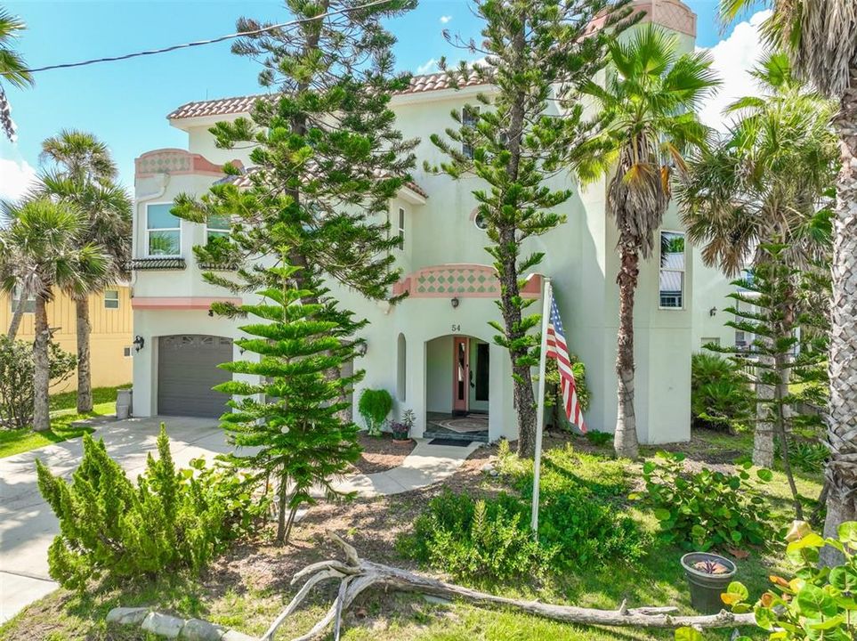 For Sale: $1,490,000 (5 beds, 5 baths, 3639 Square Feet)