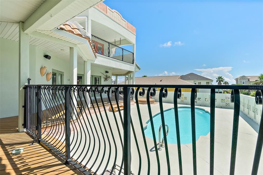 For Sale: $1,490,000 (5 beds, 5 baths, 3639 Square Feet)