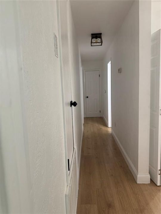 合同活跃: $249,900 (3 贝兹, 2 浴室, 1983 平方英尺)