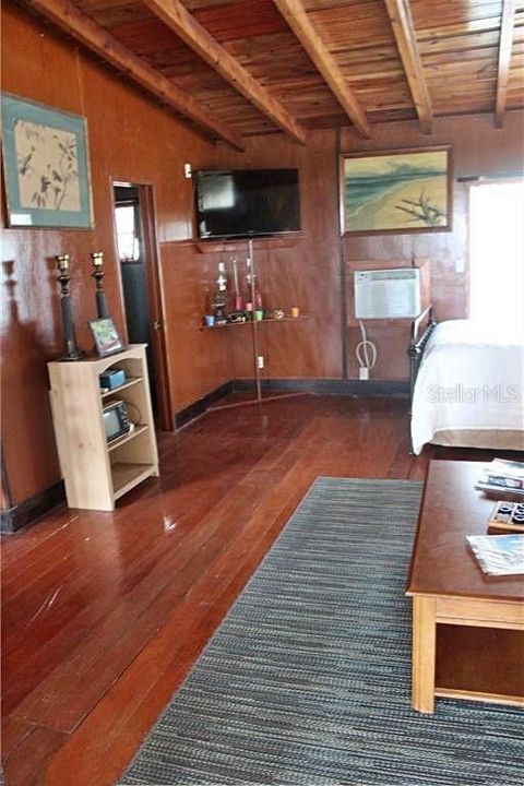 待售: $1,200,000 (1 贝兹, 1 浴室, 515 平方英尺)