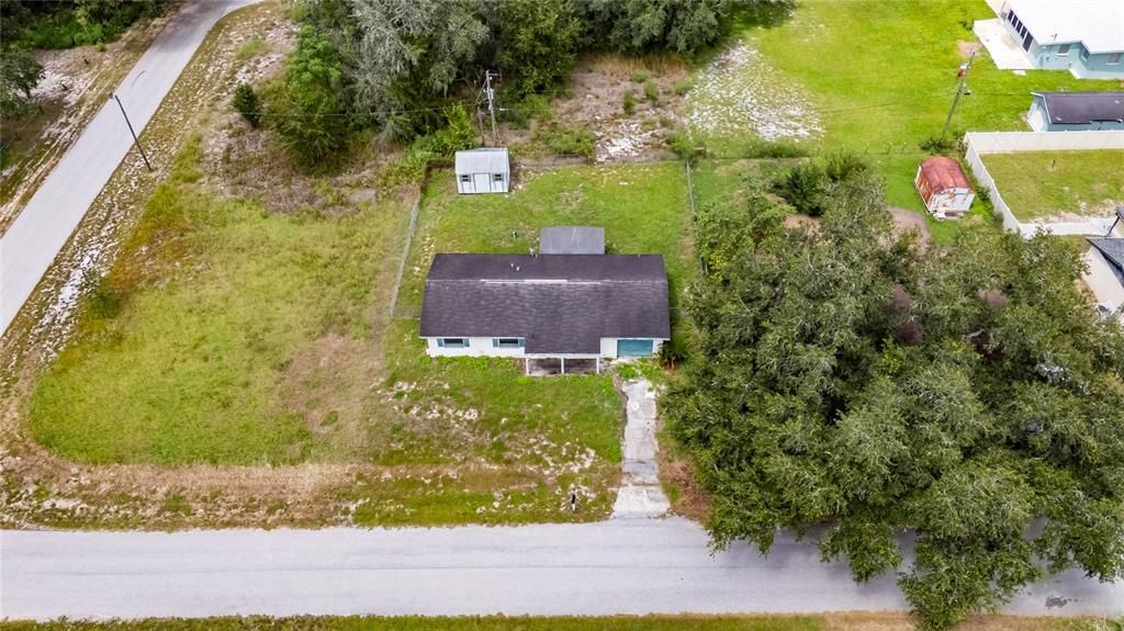 For Sale: $99,800 (3 beds, 2 baths, 1000 Square Feet)