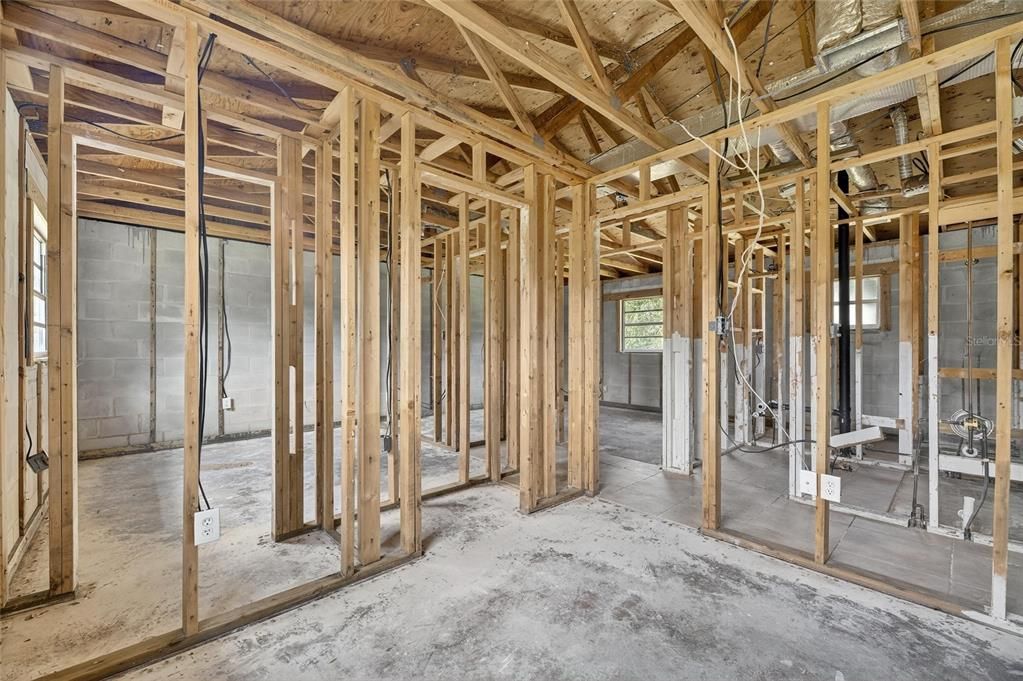 For Sale: $99,800 (3 beds, 2 baths, 1000 Square Feet)