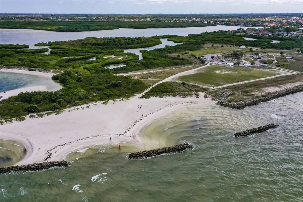 На продажу: $295,000 (0.35 acres)