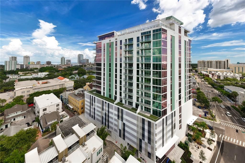 Activo con contrato: $1,295,000 (2 camas, 2 baños, 1753 Pies cuadrados)