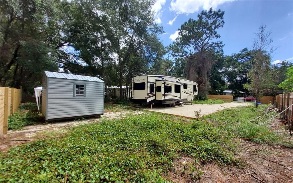 待售: $40,000 (0.22 acres)