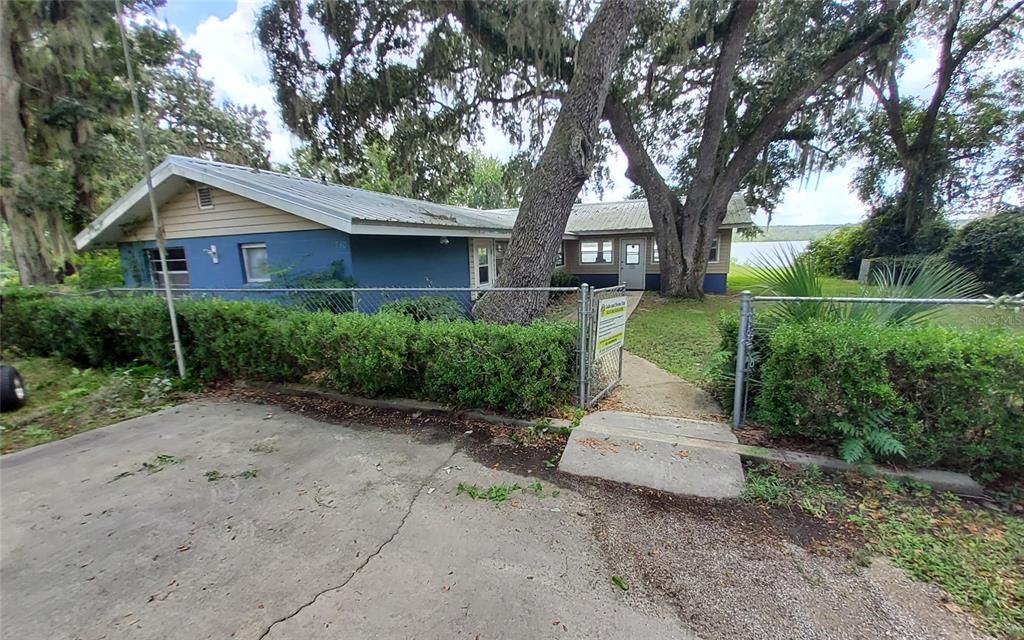 待售: $40,000 (0.22 acres)