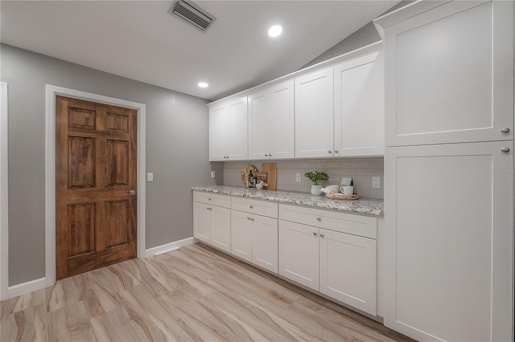 На продажу: $599,999 (3 спален, 2 ванн, 1998 Квадратных фут)