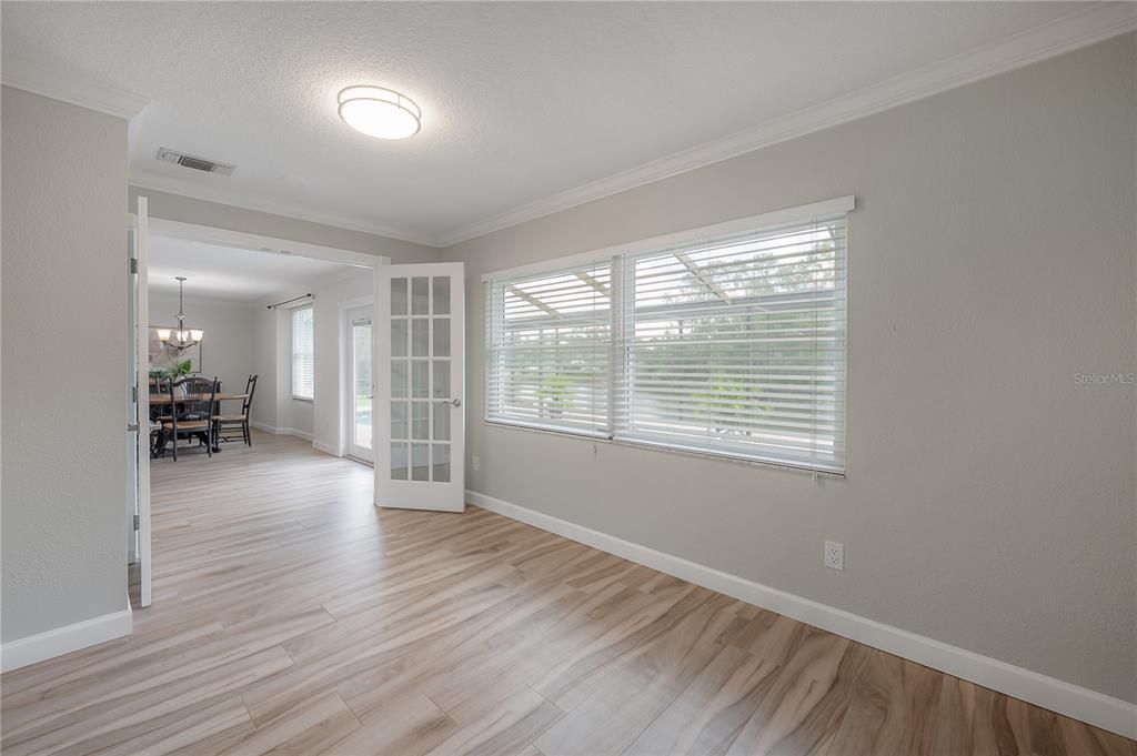 На продажу: $599,999 (3 спален, 2 ванн, 1998 Квадратных фут)