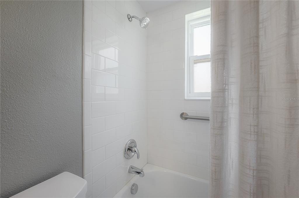 На продажу: $599,999 (3 спален, 2 ванн, 1998 Квадратных фут)