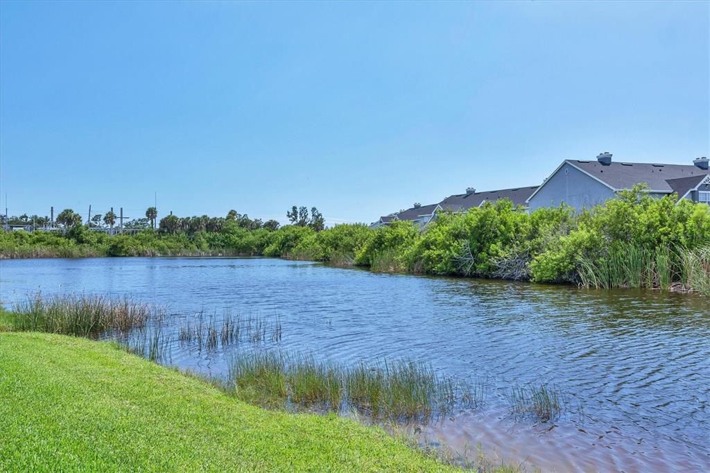 For Sale: $270,000 (2 beds, 2 baths, 1188 Square Feet)