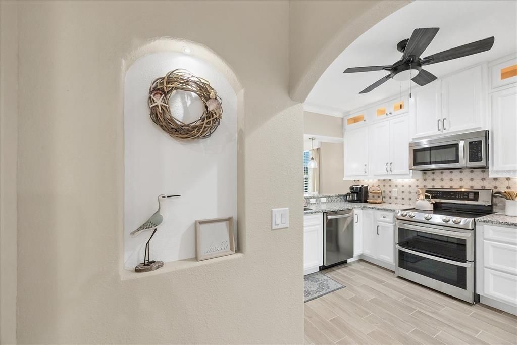 For Sale: $270,000 (2 beds, 2 baths, 1188 Square Feet)