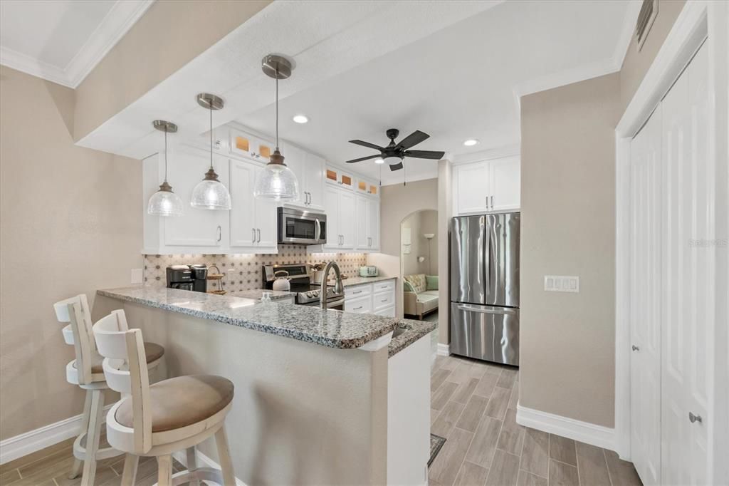 For Sale: $270,000 (2 beds, 2 baths, 1188 Square Feet)