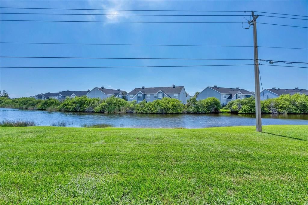 For Sale: $270,000 (2 beds, 2 baths, 1188 Square Feet)