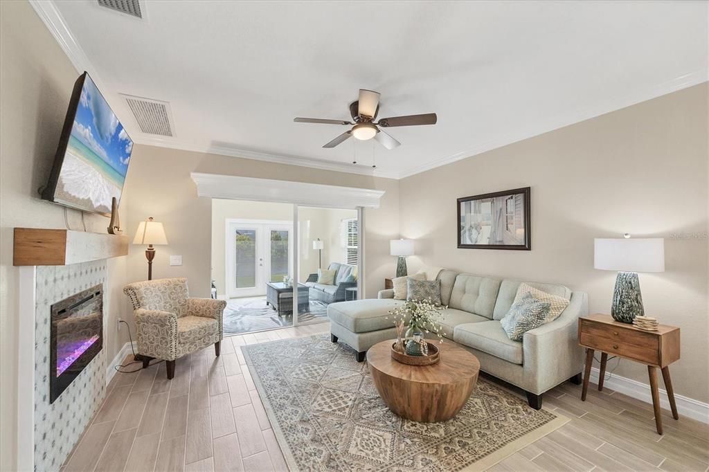 For Sale: $270,000 (2 beds, 2 baths, 1188 Square Feet)