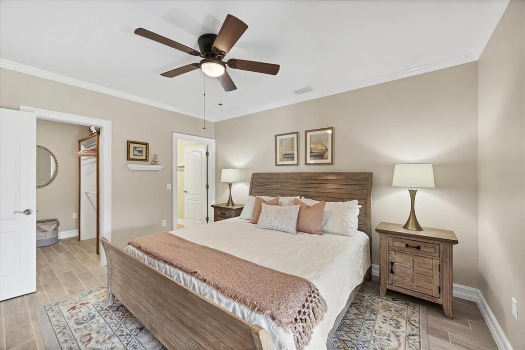 For Sale: $270,000 (2 beds, 2 baths, 1188 Square Feet)