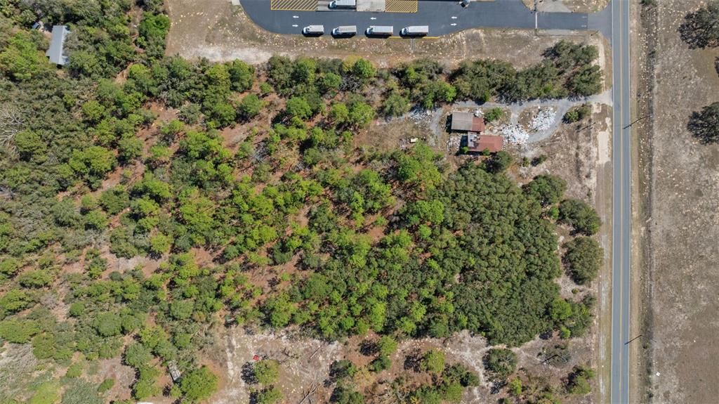 合同活跃: $190,000 (4.96 acres)