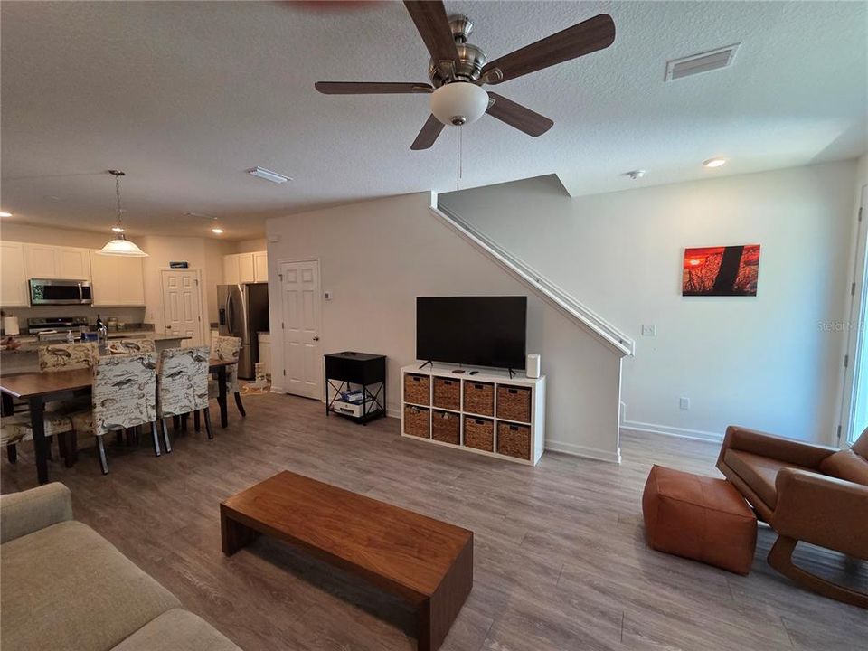 En Venta: $329,500 (3 camas, 2 baños, 1470 Pies cuadrados)