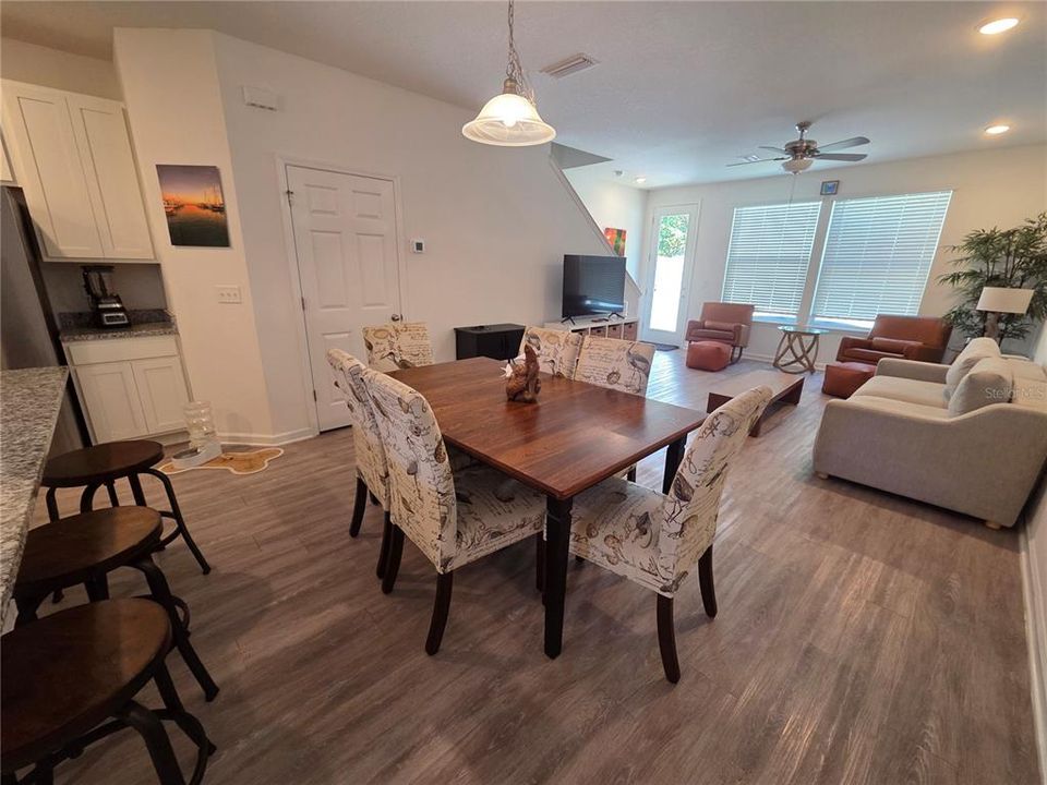 En Venta: $329,500 (3 camas, 2 baños, 1470 Pies cuadrados)