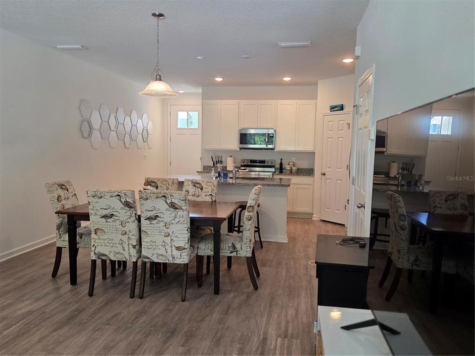 En Venta: $329,500 (3 camas, 2 baños, 1470 Pies cuadrados)