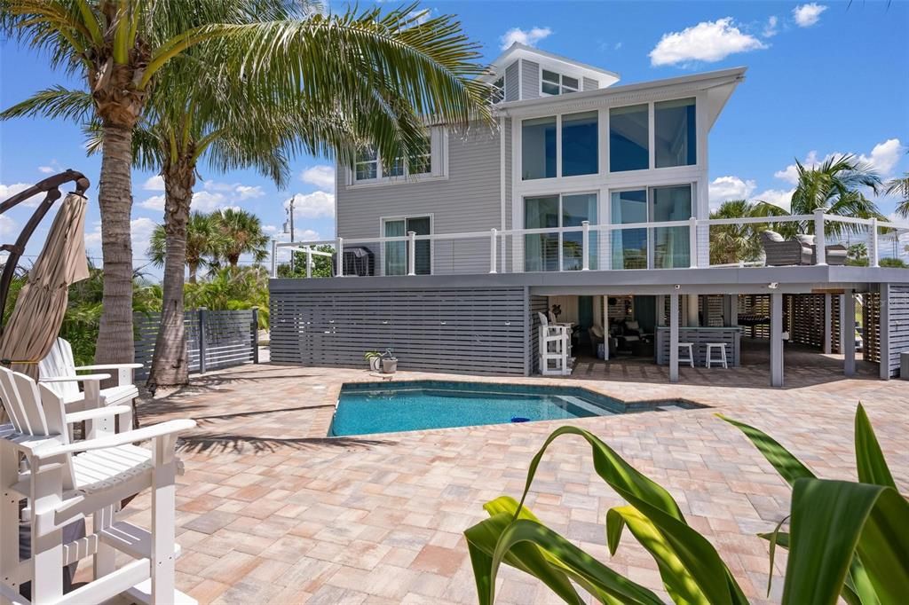 For Sale: $1,550,000 (3 beds, 3 baths, 2374 Square Feet)