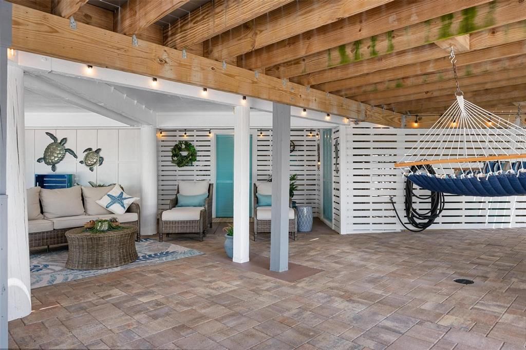 For Sale: $1,550,000 (3 beds, 3 baths, 2374 Square Feet)