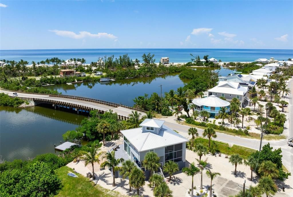 For Sale: $1,550,000 (3 beds, 3 baths, 2374 Square Feet)