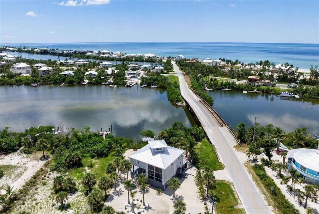 For Sale: $1,550,000 (3 beds, 3 baths, 2374 Square Feet)