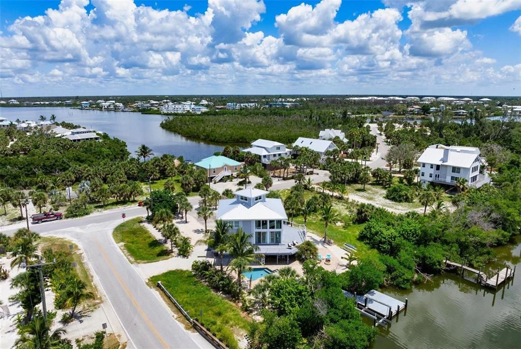 For Sale: $1,550,000 (3 beds, 3 baths, 2374 Square Feet)