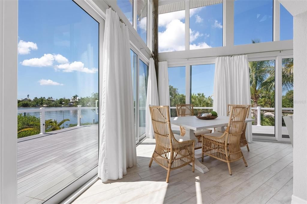 For Sale: $1,550,000 (3 beds, 3 baths, 2374 Square Feet)