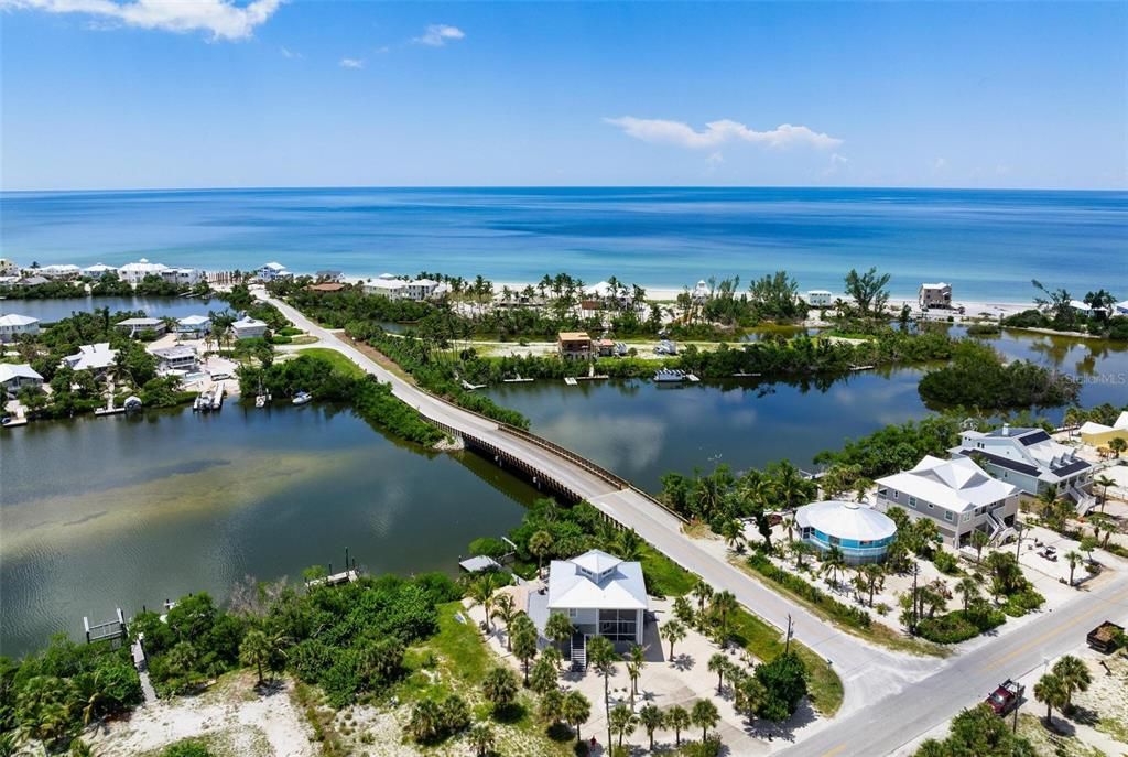 For Sale: $1,550,000 (3 beds, 3 baths, 2374 Square Feet)