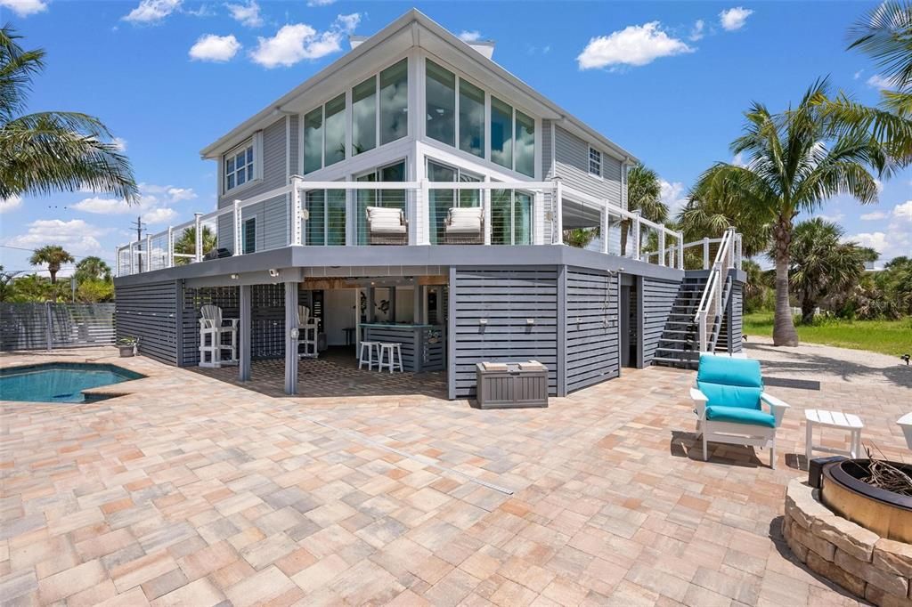 For Sale: $1,550,000 (3 beds, 3 baths, 2374 Square Feet)