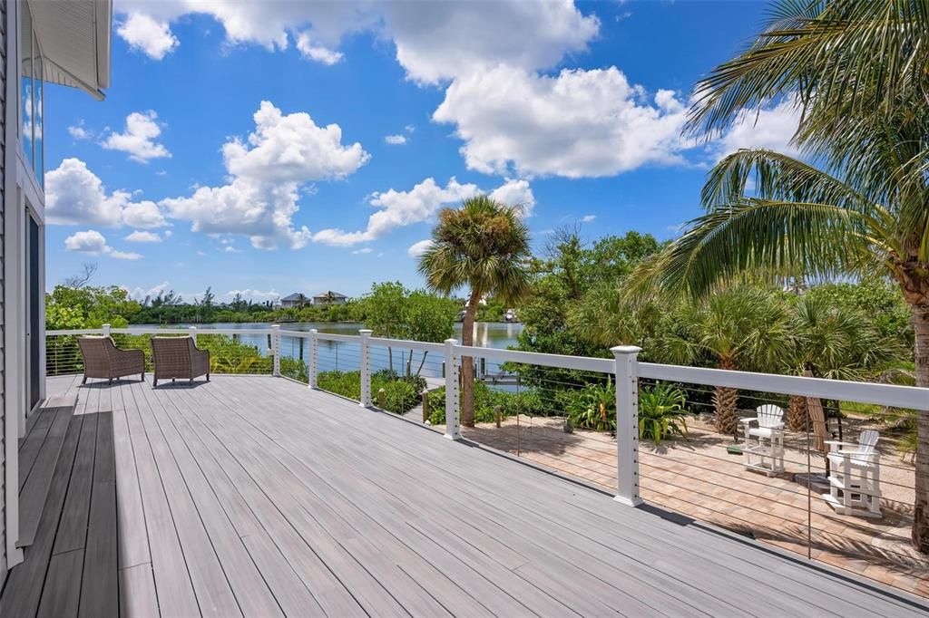 For Sale: $1,550,000 (3 beds, 3 baths, 2374 Square Feet)