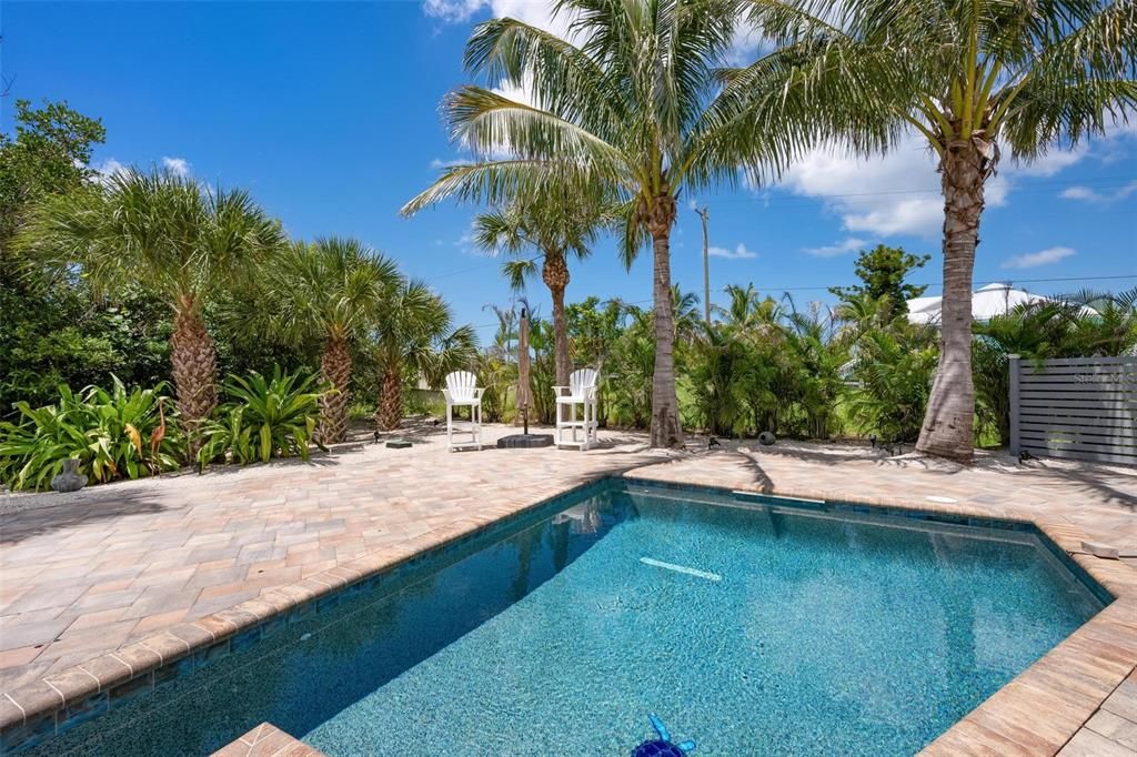 For Sale: $1,550,000 (3 beds, 3 baths, 2374 Square Feet)