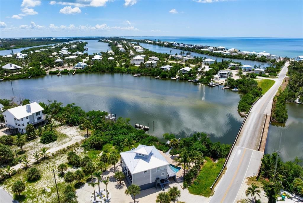 For Sale: $1,550,000 (3 beds, 3 baths, 2374 Square Feet)