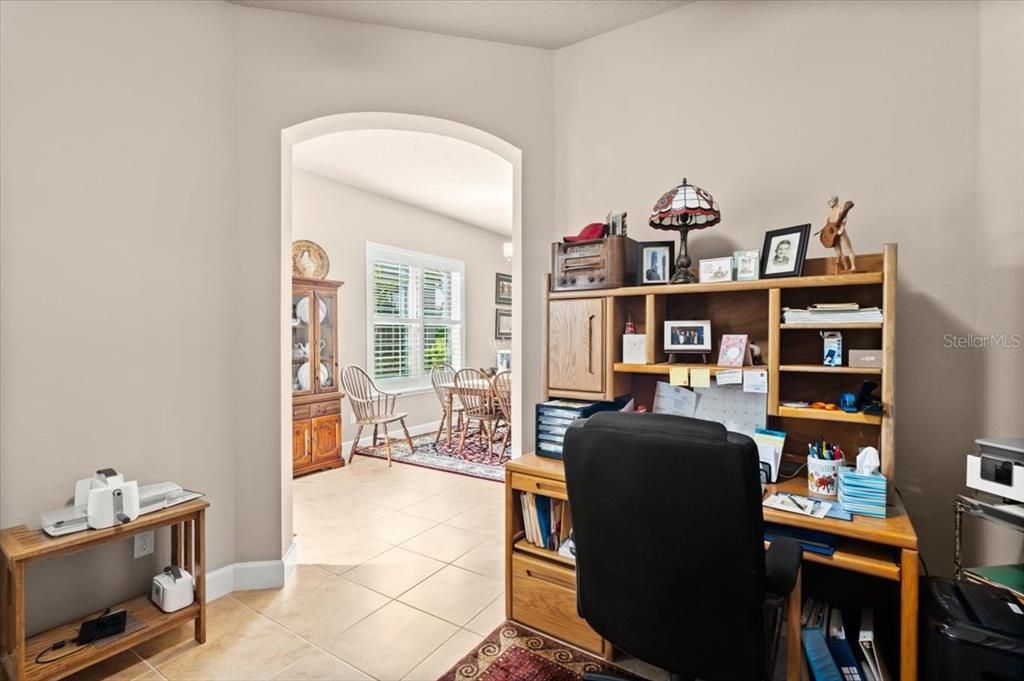 Active With Contract: $350,900 (2 beds, 2 baths, 1510 Square Feet)