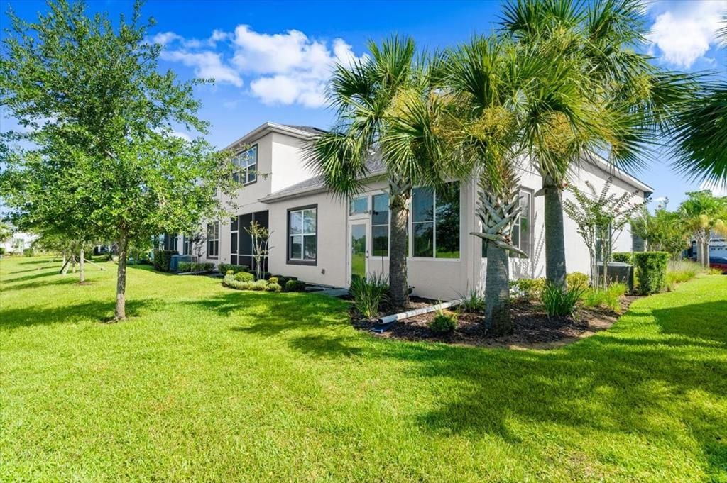 Active With Contract: $350,900 (2 beds, 2 baths, 1510 Square Feet)