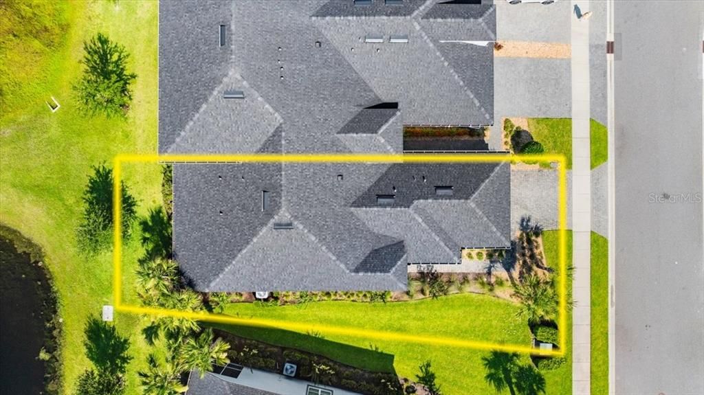 Active With Contract: $350,900 (2 beds, 2 baths, 1510 Square Feet)