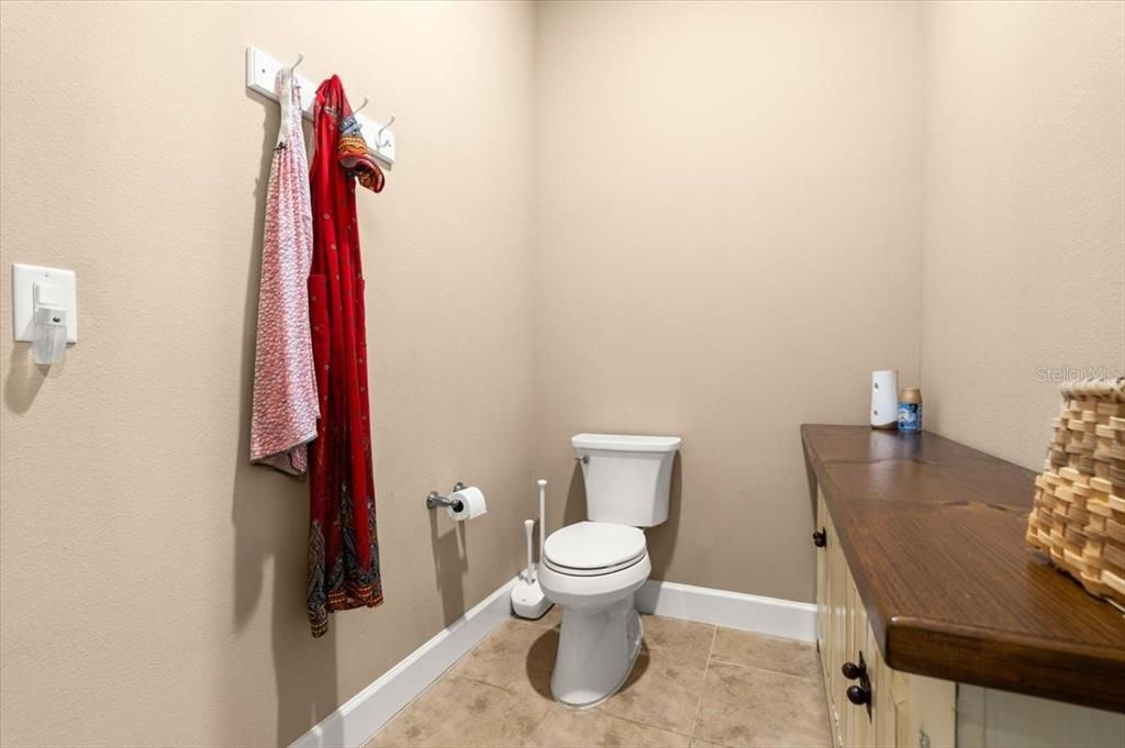 Active With Contract: $350,900 (2 beds, 2 baths, 1510 Square Feet)